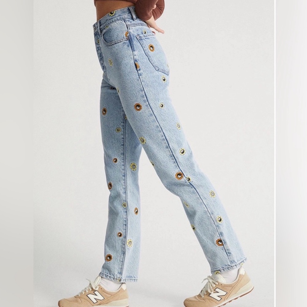 PacSun Retro Light Blue Straight Leg Dad Jeans with Floral Embroidery